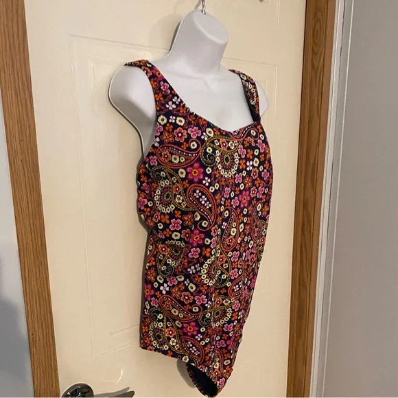 Lands' End Scoop Neck Tugless-Tank One-piece Swimsuit in Paisley & Flowe… - Picture 4 of 10